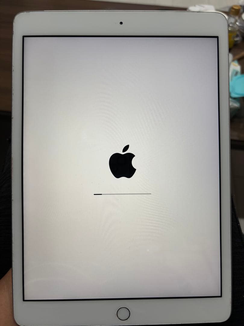 Apple iPad8 シルバー 本体