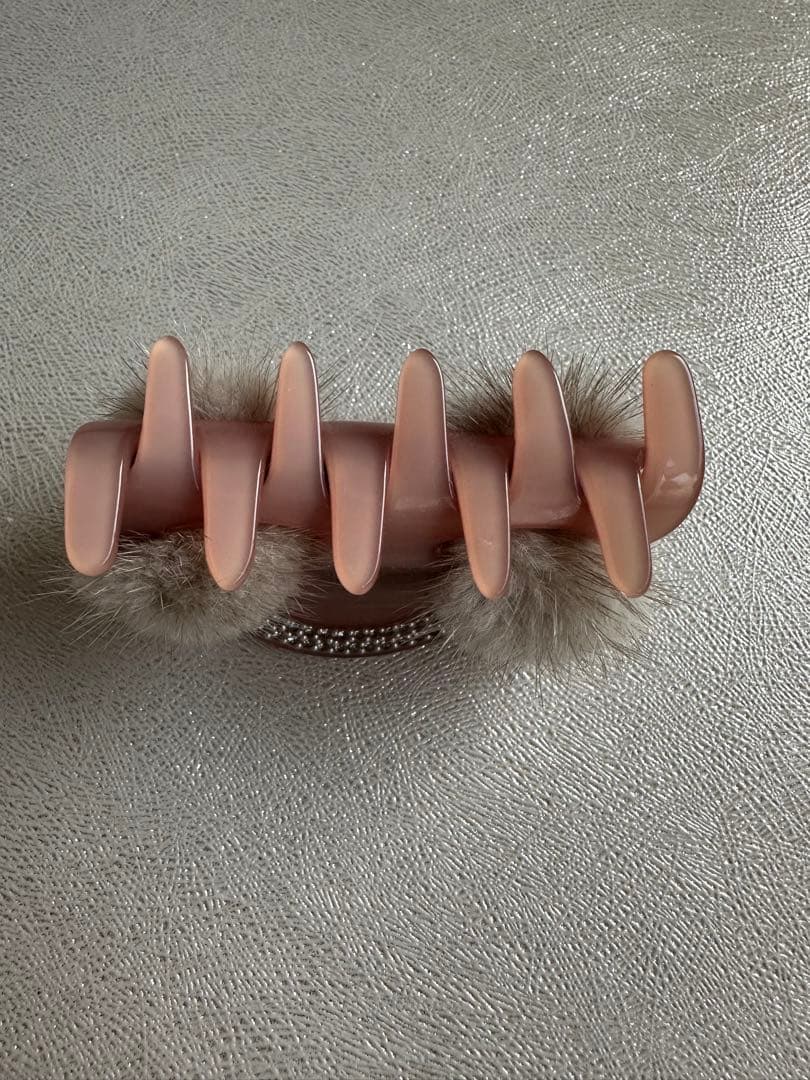 新品未使用＊accaミンクファースワロフスキークリップ