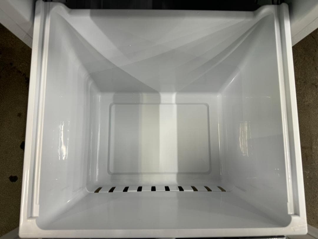 大阪送料無料★3か月保障付き★冷蔵庫★2024年★HR-D13E3W★R-488