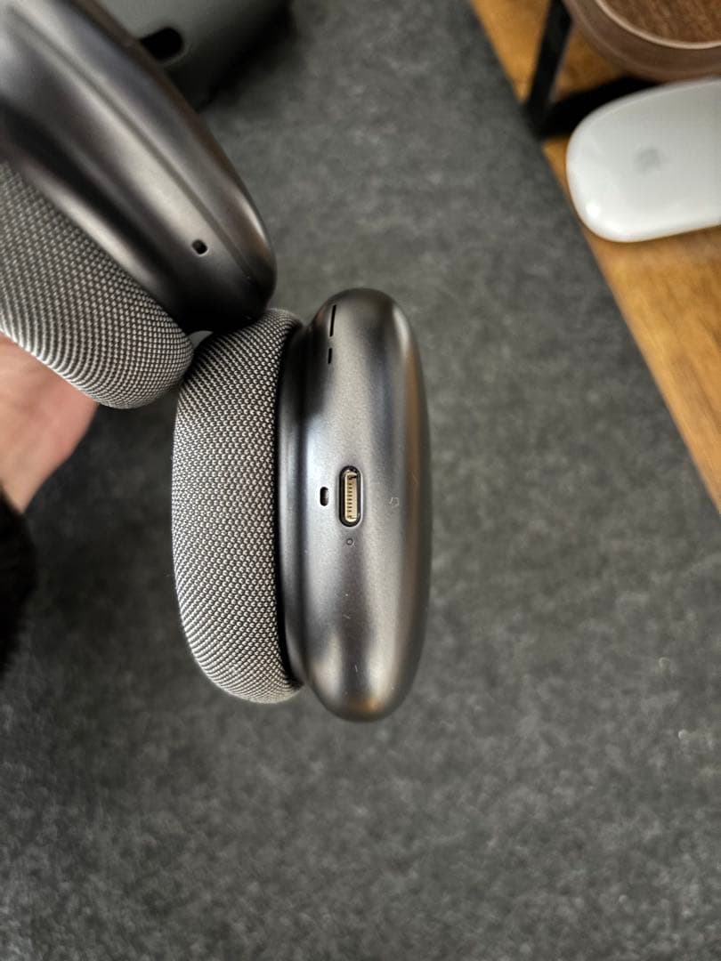 イヤホン Air pods max / space gray