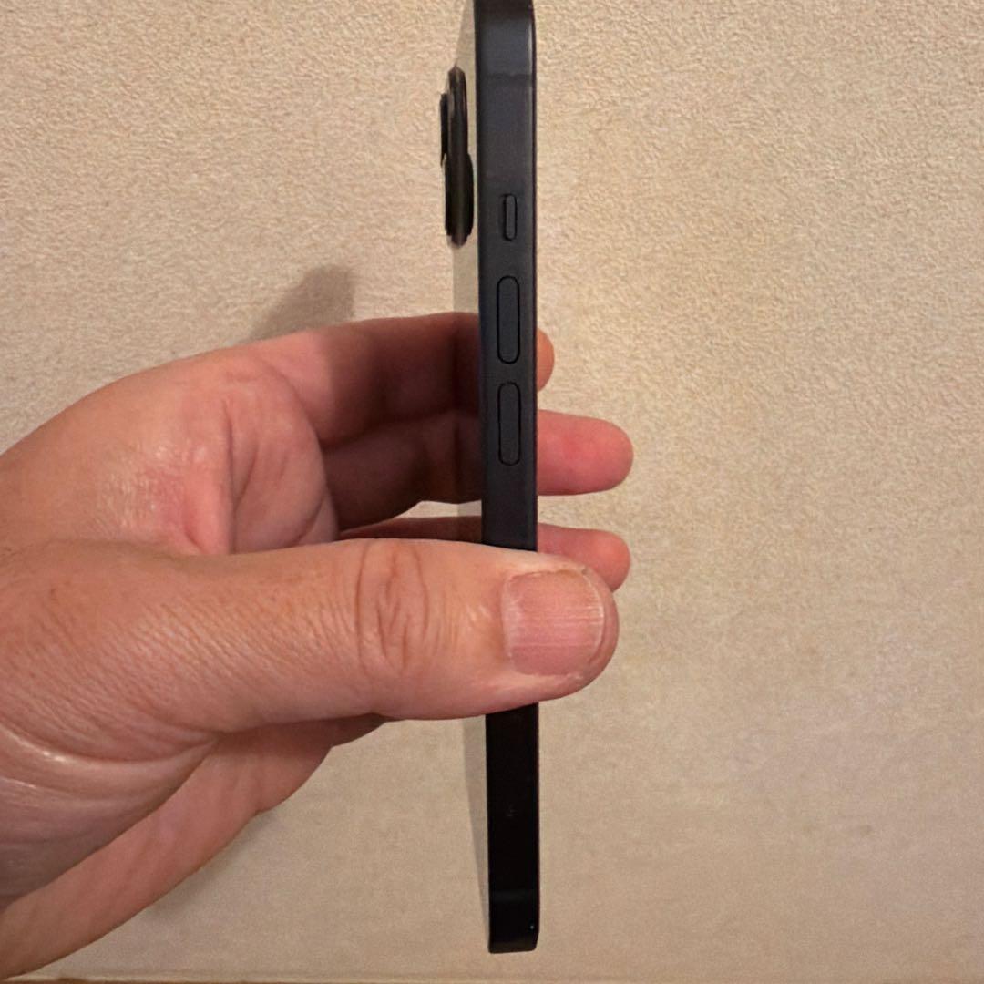 Apple iPhone 13 128GB ブラック 本体