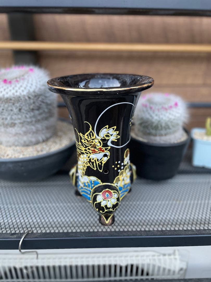 蘭鉢　錦鉢　猫足　三足　龍　波　雲　黒