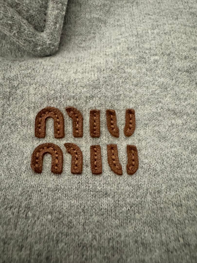 MIUMIU ハーフファスナー付 スウェットシャツ Sサイズ