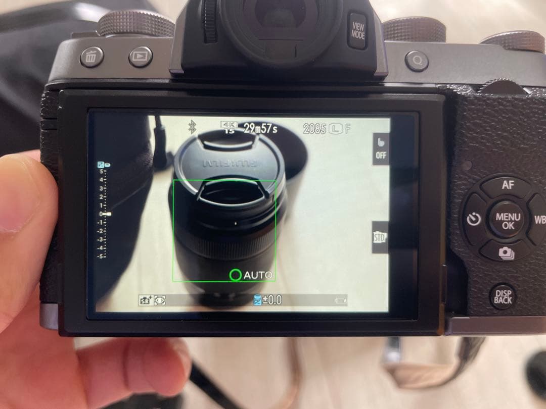 Fujifilm X-T100 ミラーレス一眼　ダークシルバー