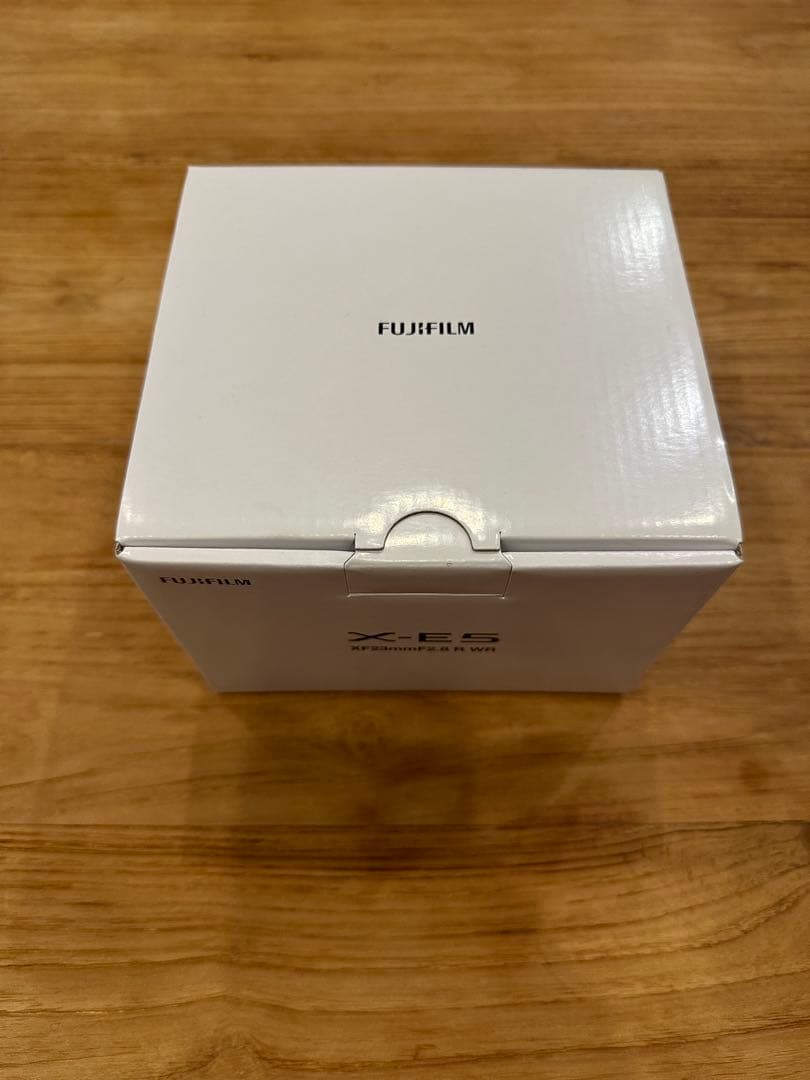 X-E5 XF23mm f2.8 WRレンズキット シルバー