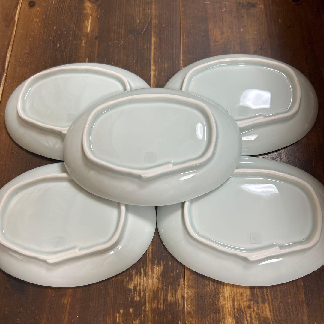 特選 有田焼 藤巻製陶　藤巻窯　青白磁　南天模様　平皿 5枚　 オーバル　料亭