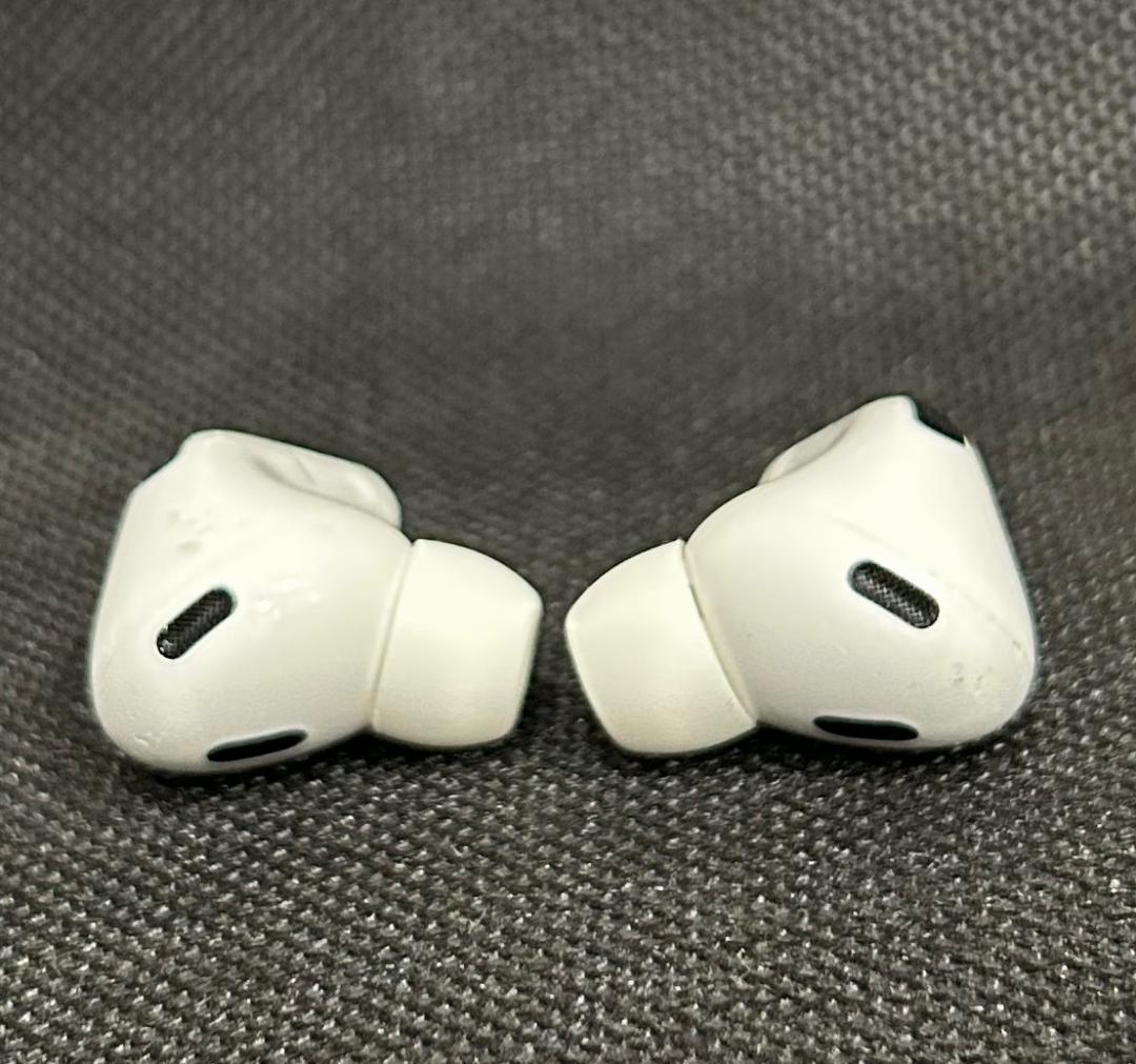 Apple AirPods Pro 第2世代 ワイヤレス 充電ケース付 中古