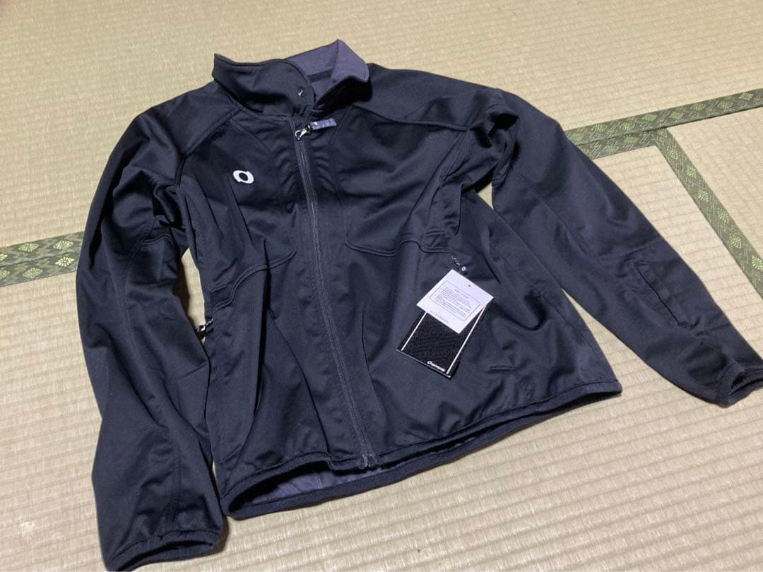 新品　オンヨネ　ミッドウェアジャケット　Mサイズ