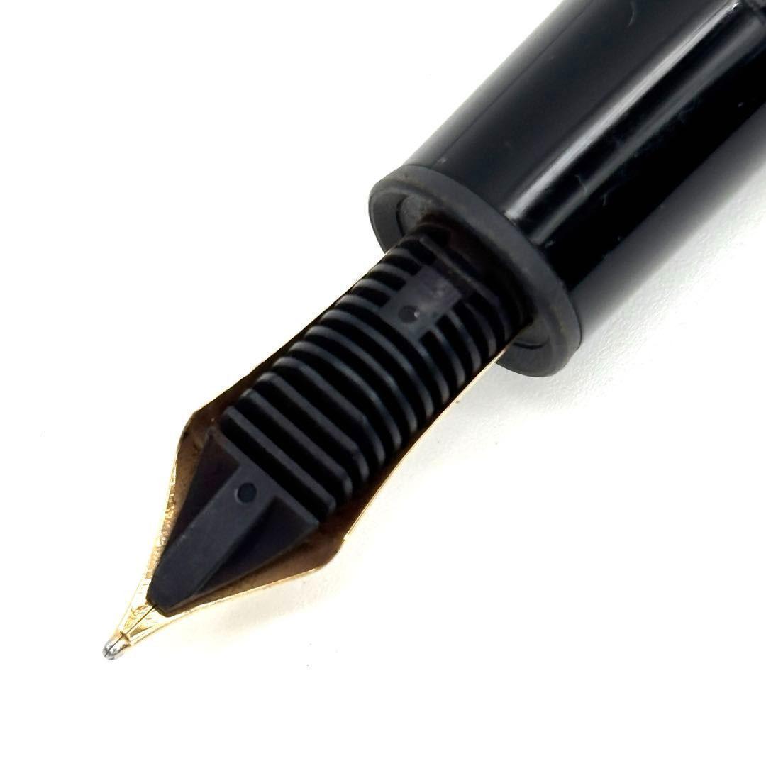 【美品】モンブラン 万年筆 146 剣先14K ブラック/ゴールド 2Q42