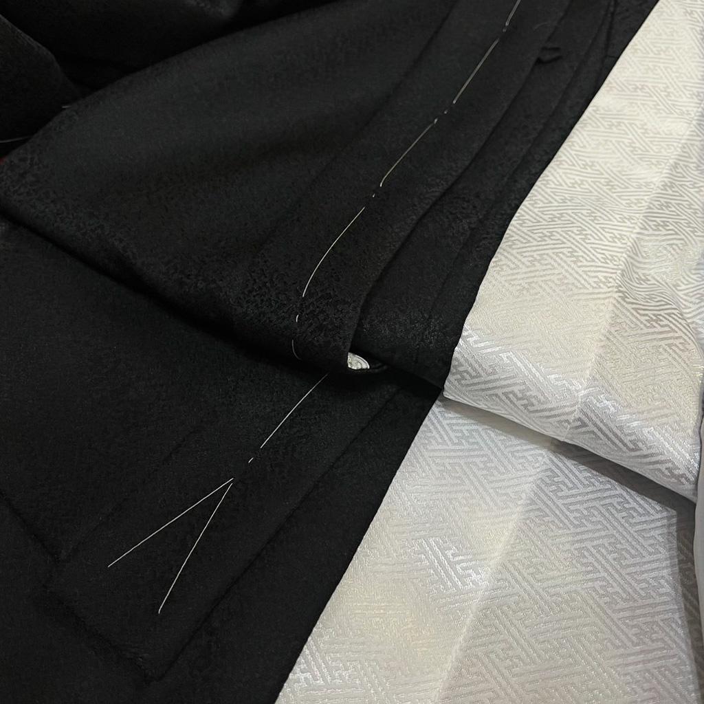 七五三 五歳 男児 紋付 羽織袴セット 合繊 海外製 黒無地 縞袴 紋入れ可