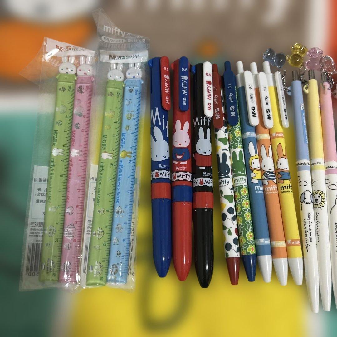 日本非売品　Miffy 文房具セット 定規　修正テープ　ボールペン　消しゴム