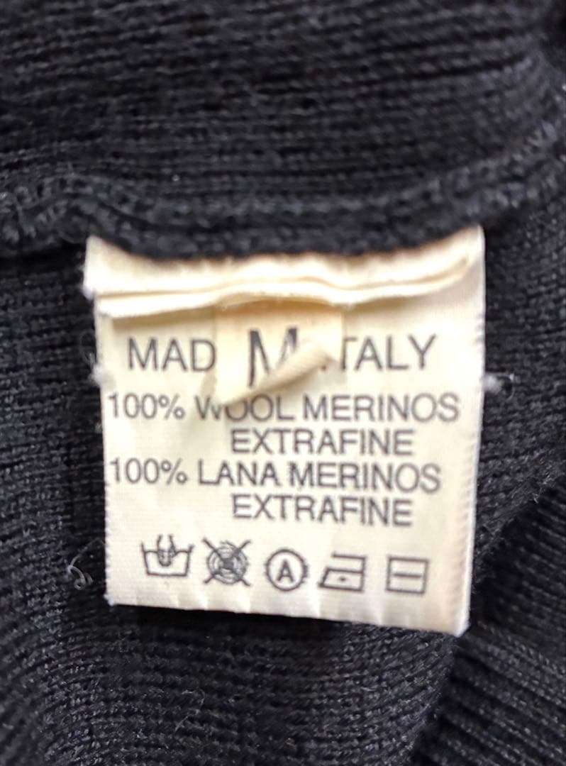 ヴィヴィアンウエストウッド　フリルネックウールカーディガン 黒　イタリア製