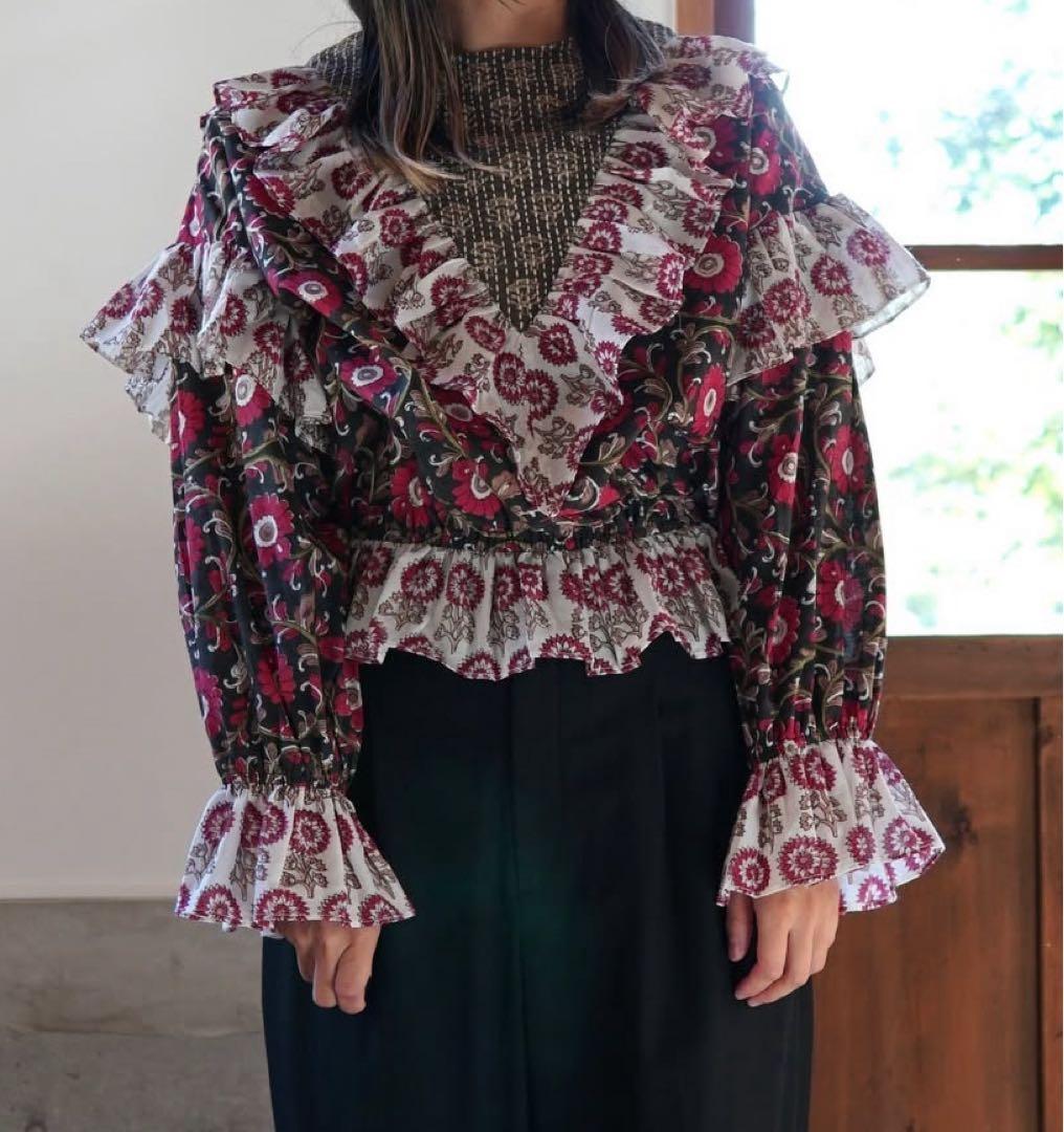 【美品】nioki カンタキルト×ブロックプリント フリルブラウス