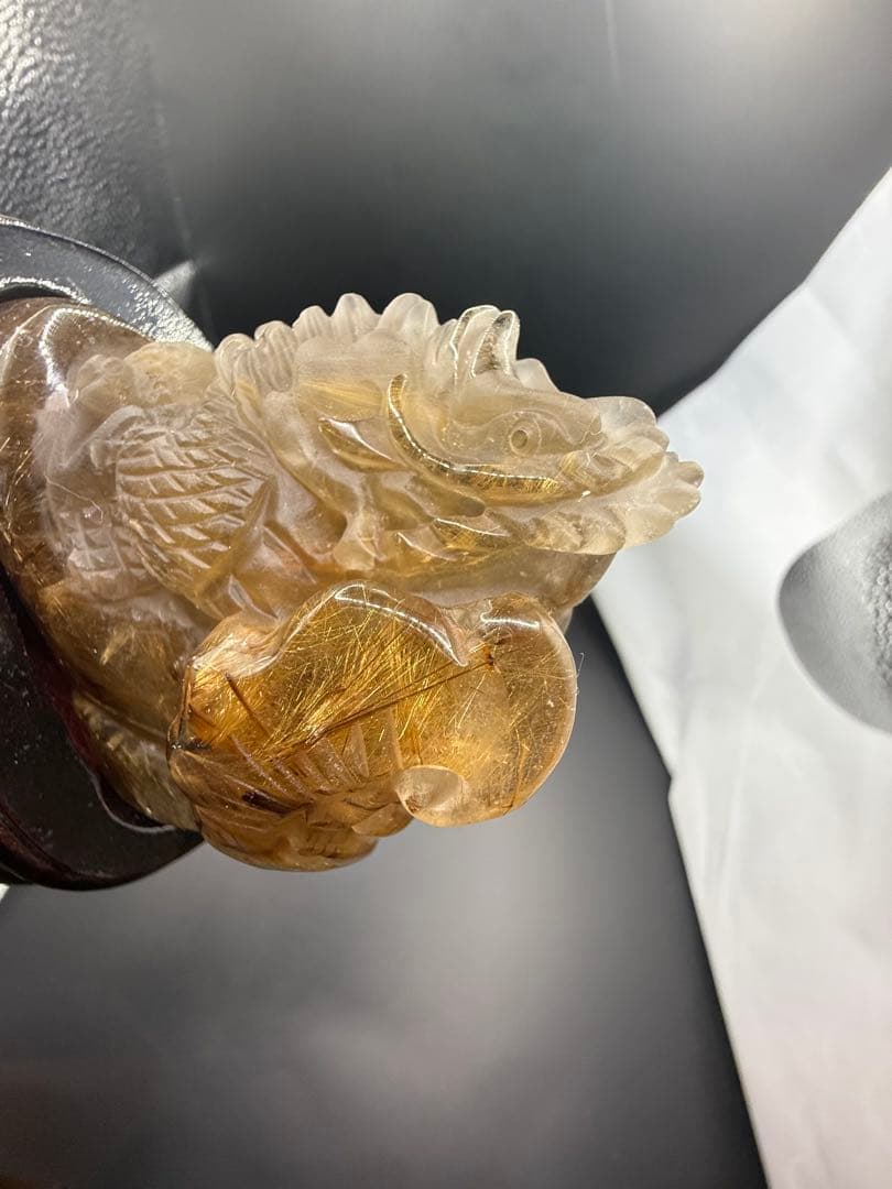 ルチルクォーツ　彫刻龍