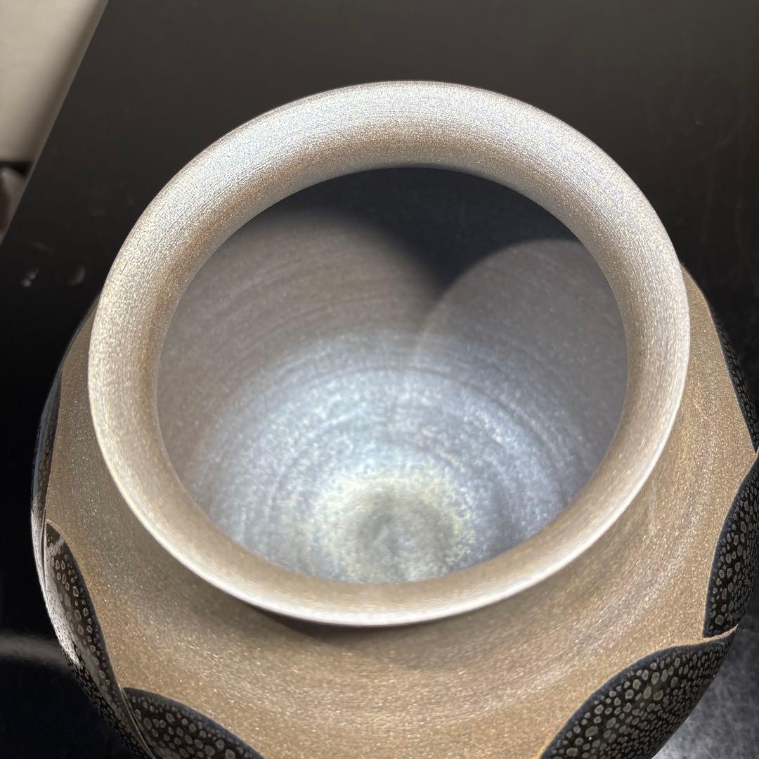 真作　希少作　久田重義　油滴三ッ編文花器