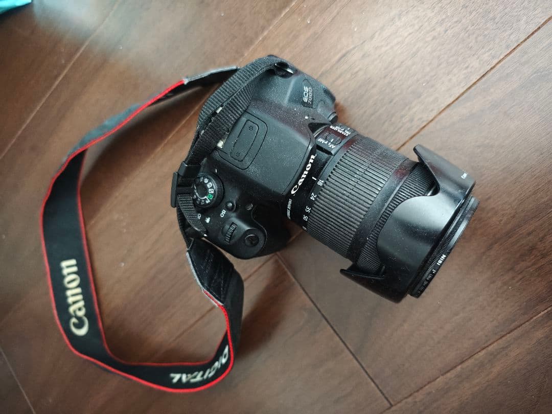 Canon eos kiss 7iの海外版700D レンズ付き