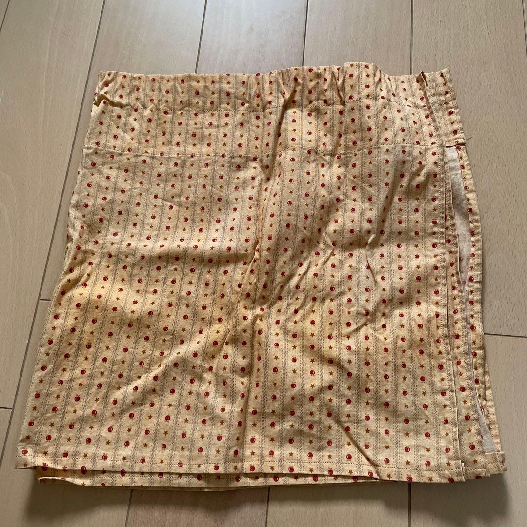 ウッドシェルフ　カーテン付き