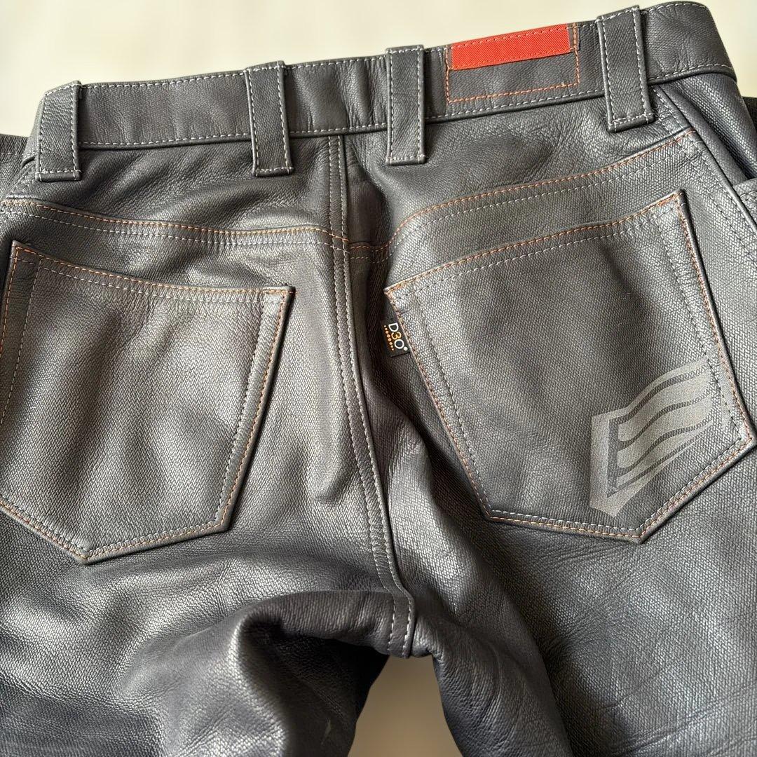 ヒョウドウ日本製レザー 黒パンツ ジッパーポケット付き