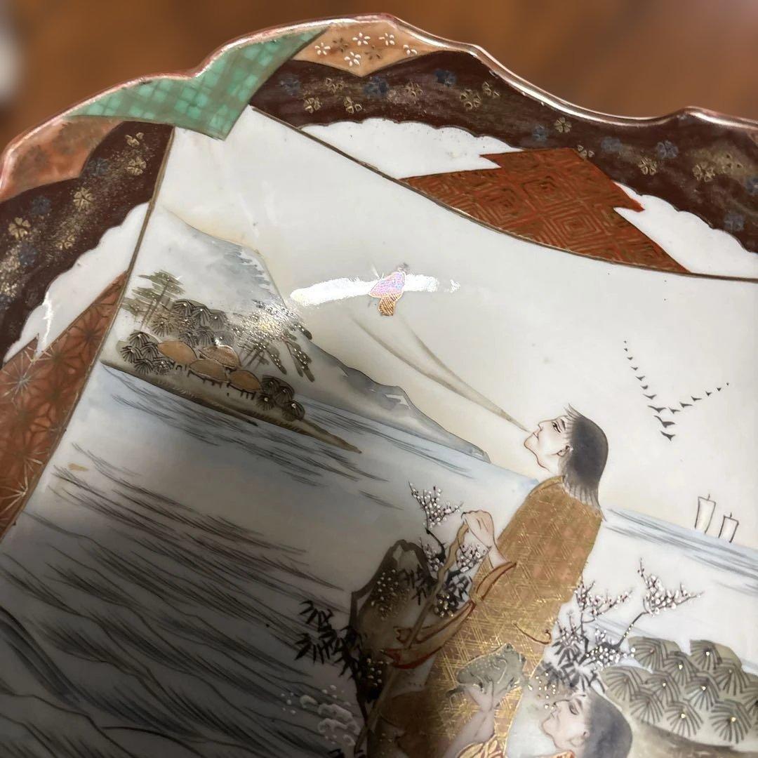 期間限定最終処分特価　逸品　九谷製変形型三つ鉢素敵な絵柄傷無し素晴らしい美術品