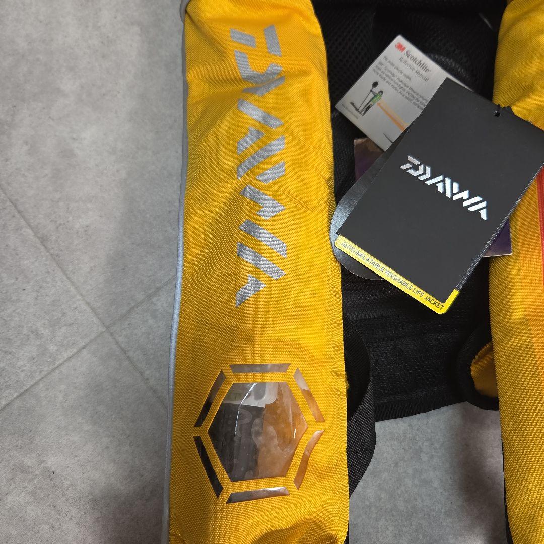 ㉙新品 ダイワ ウォッシャブルライフジャケット DF-2000 桜マーク有