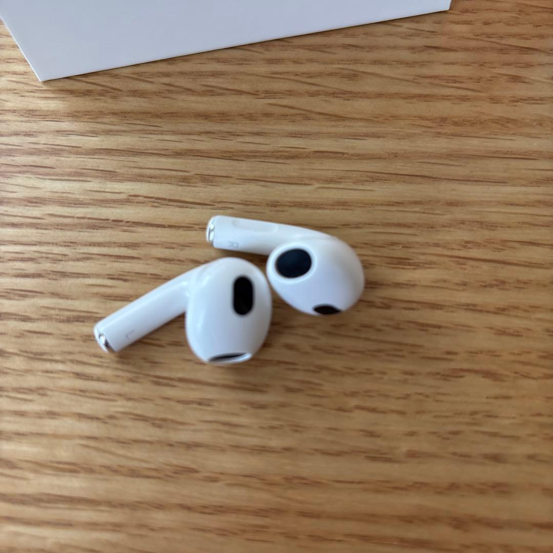 AirPods 3世代　本体 ホワイト