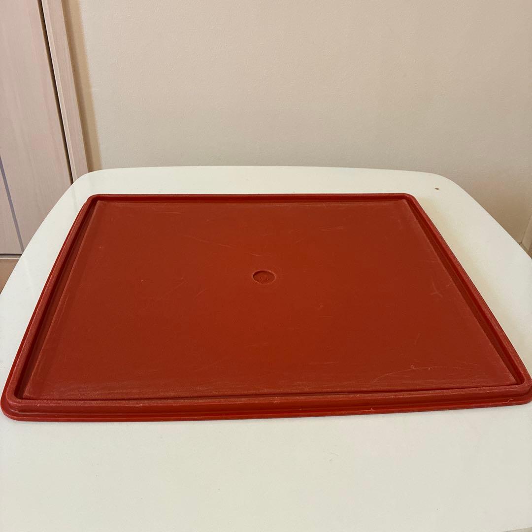 タッパーウエア。収納ボックス 3個セット ピンク。シュウ色。