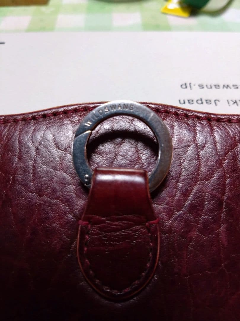 ワイルドスワンズ　スマホケース　プリマスM オットセイ革　カラビナMセット