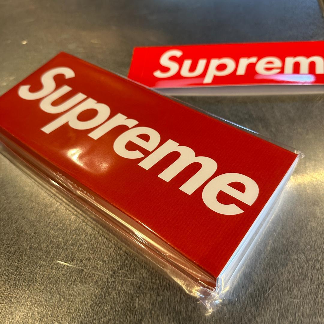 〈Supreme〉Kokuyo Translucent Crayons