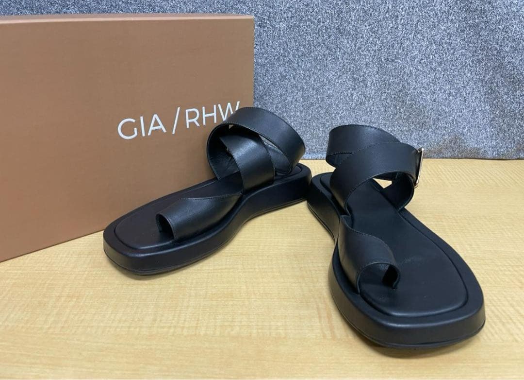 GIA BORGHINIレザーアンクルストラップサンダルA24251