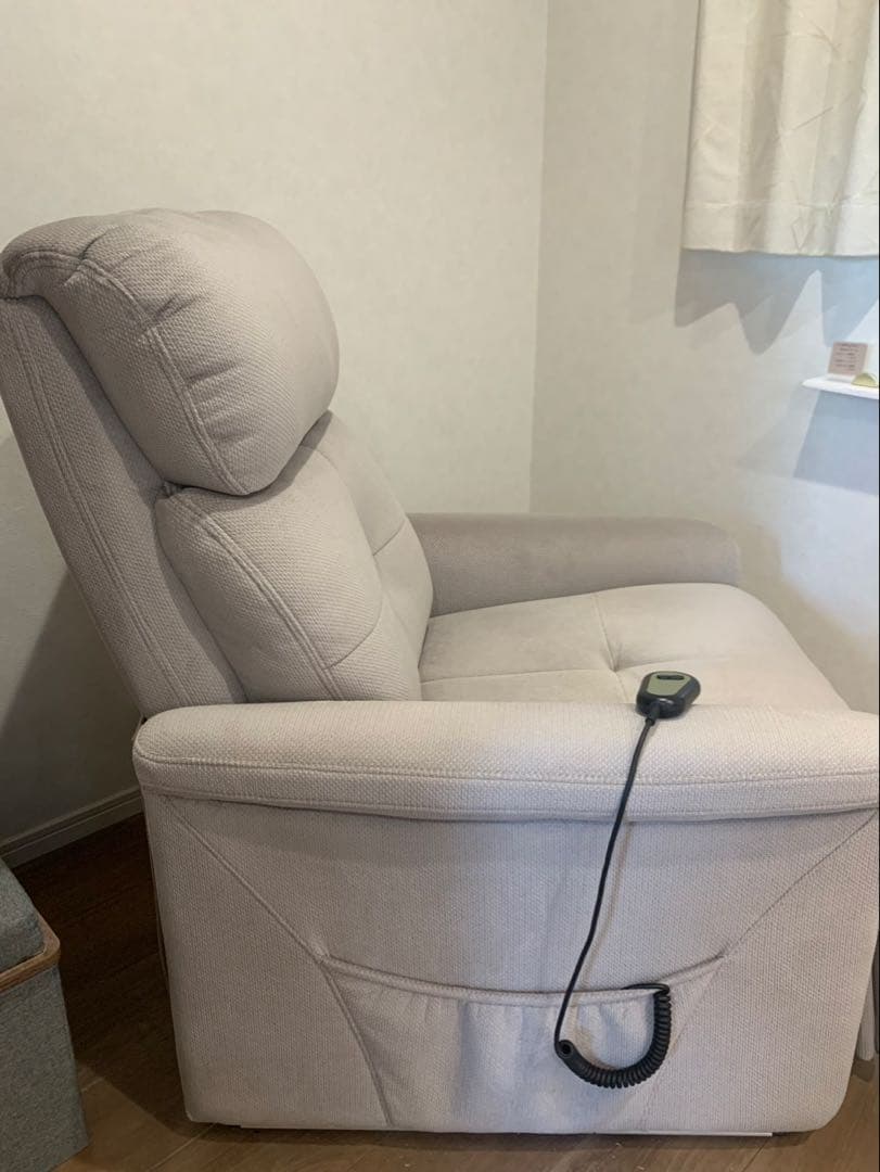 【ニトリ】電動リクライニング機能付きライトグレーソファ