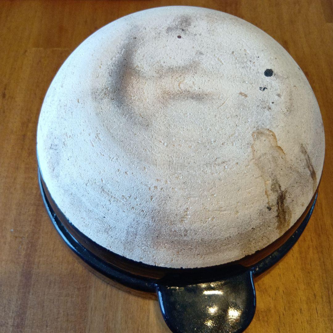 中型土鍋 黒と白の内側　かまどさん