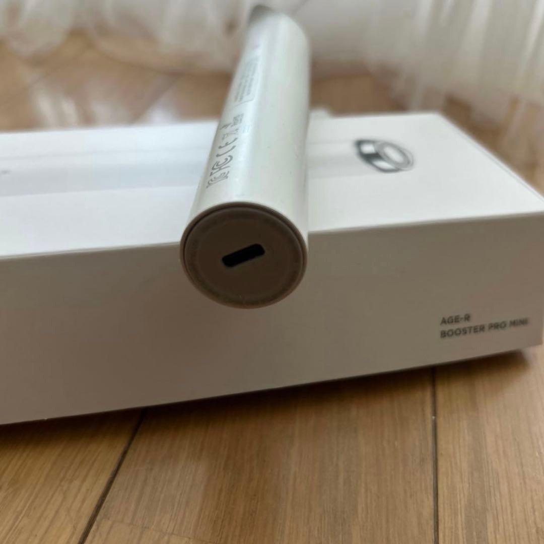 メディキューブ　AGE-R ブースタープロミニ　美顔器　ホワイト　白