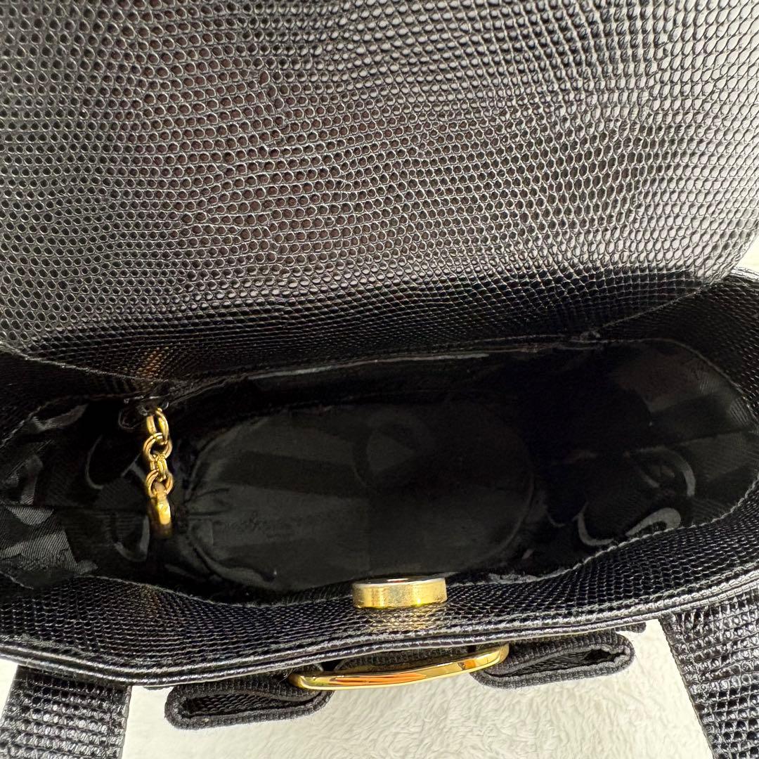 【美品】Ferragamo　フェラガモ　ヴァラリボン　ハンドバッグ　リザード