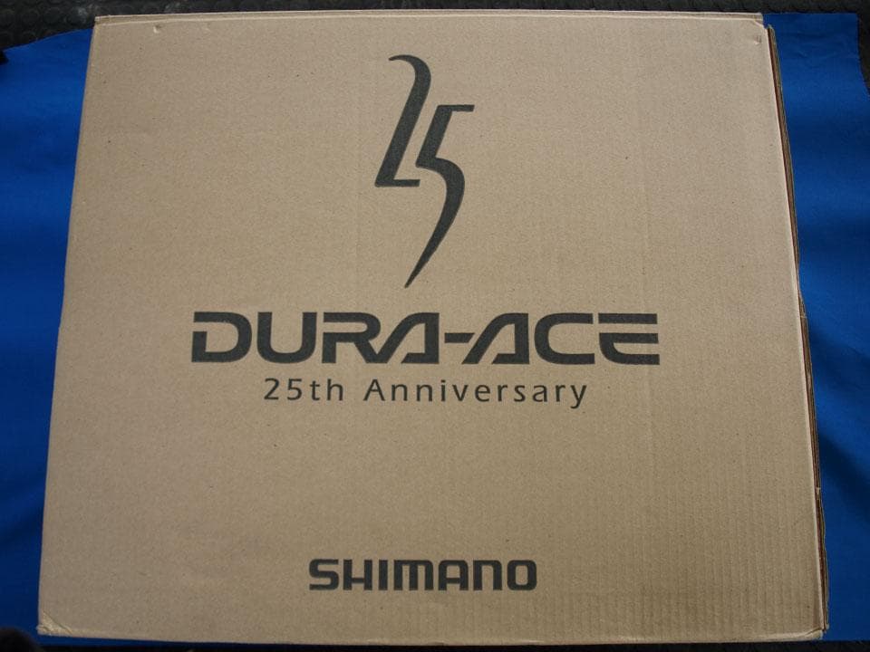 シマノ（Shimano）DURA-ACE 25周年記念パーツ用トランクケース