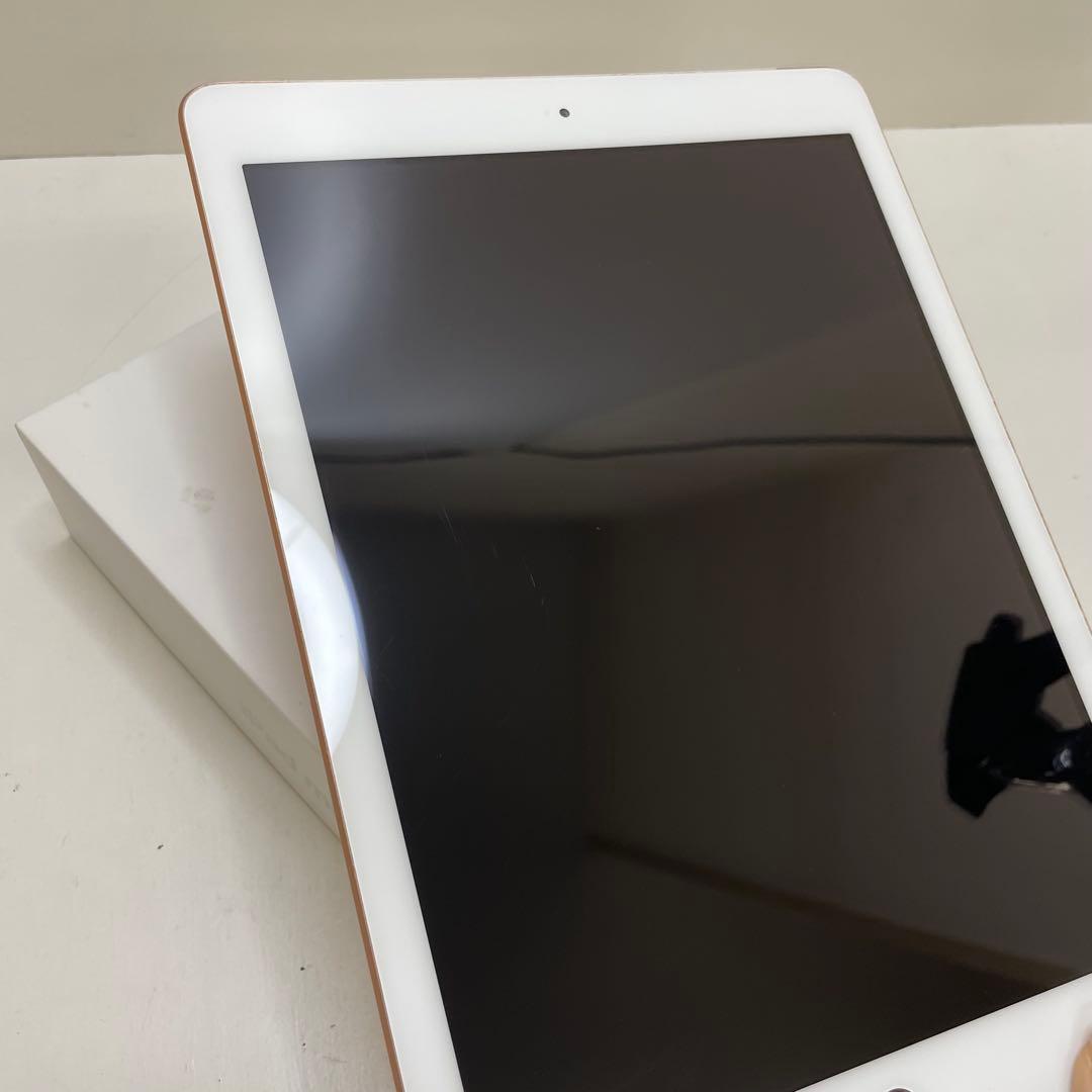 IPad 第6世代 32GB Wi-Fi + Cellular