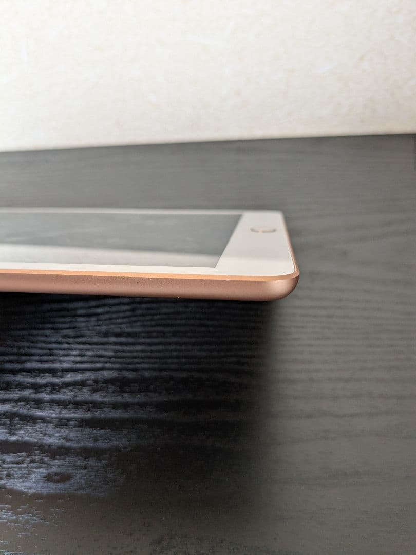 iPad 第8世代 32GB wifiモデル　バッテリー良好