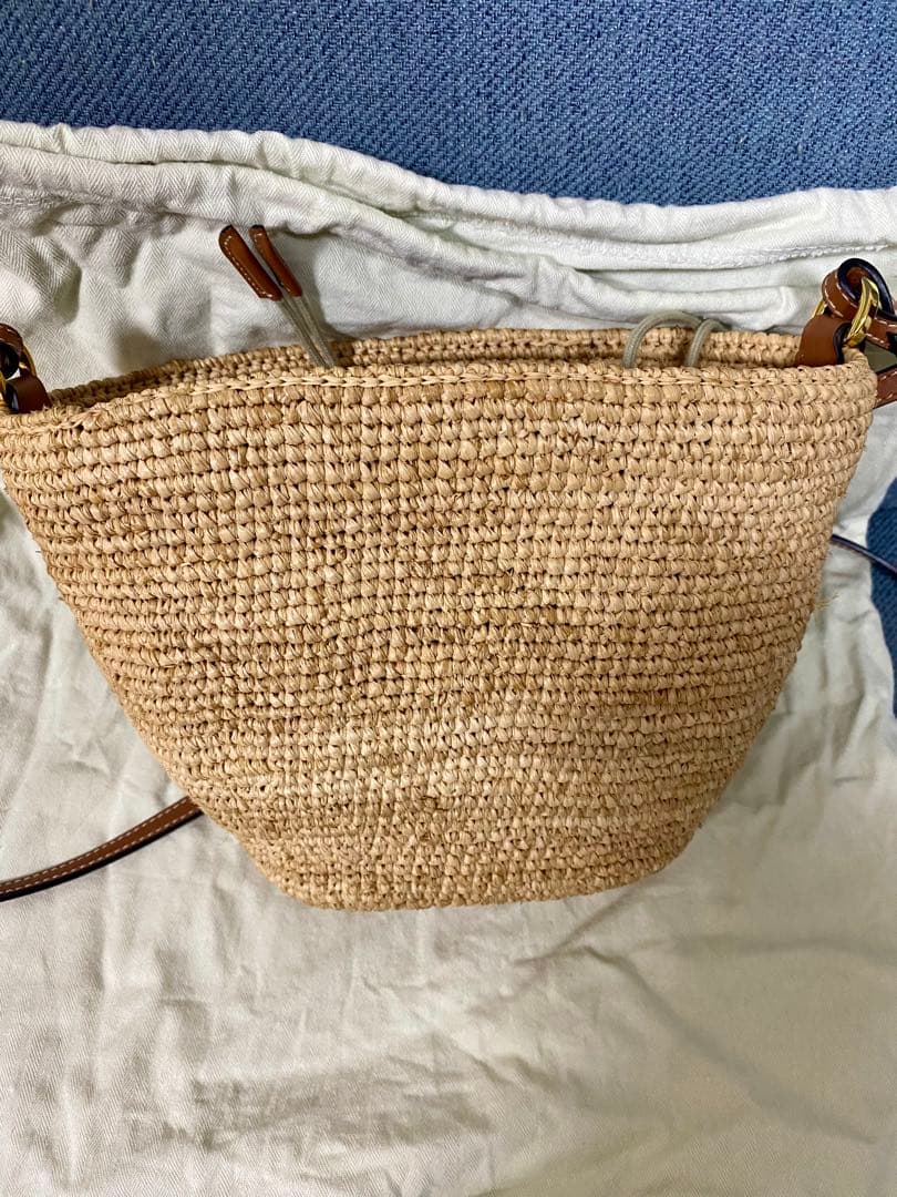 LOEWEロエベ　ポシェットバッグ　ショルダー斜めがけカゴバッグ　ラフィア