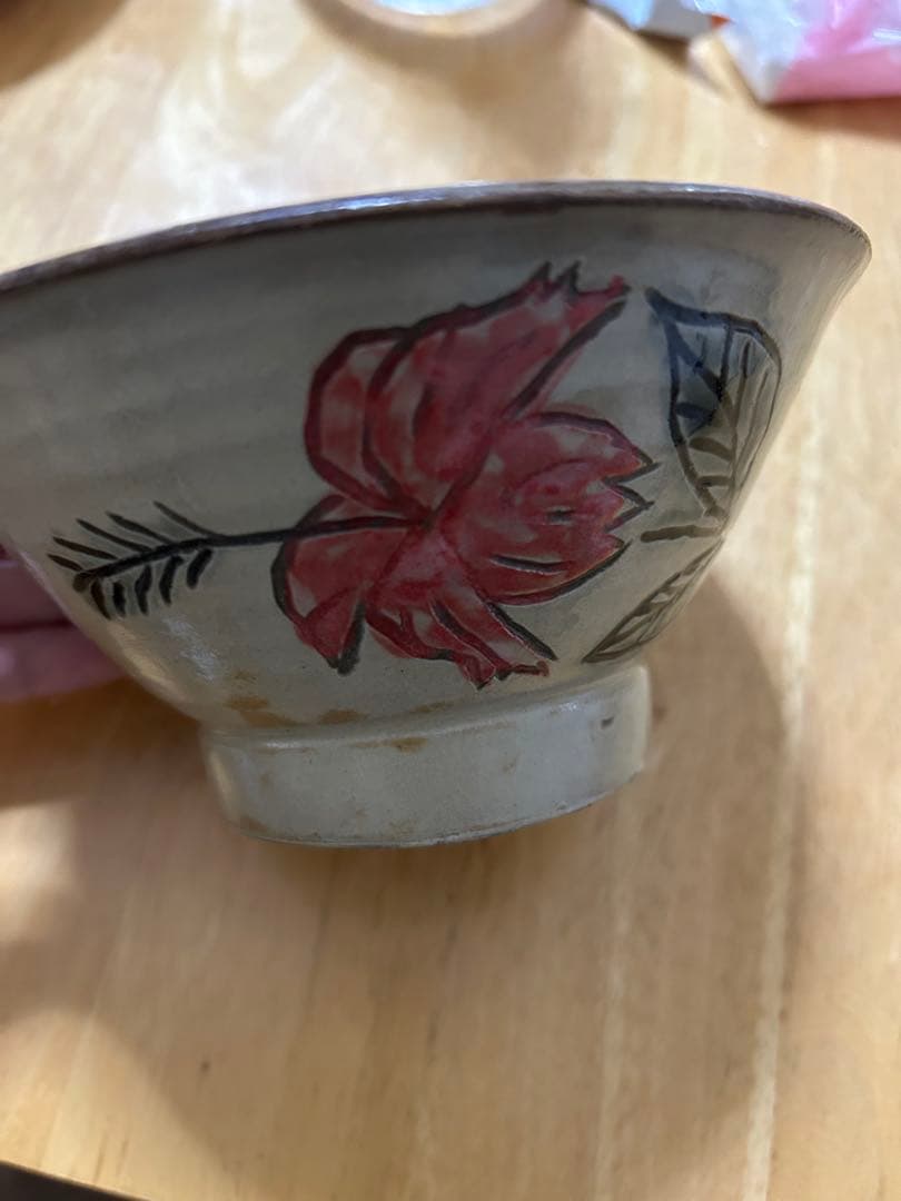 希少　ハイビスカスやちむん　宮城須美子さんの作品　人間国宝金城次郎