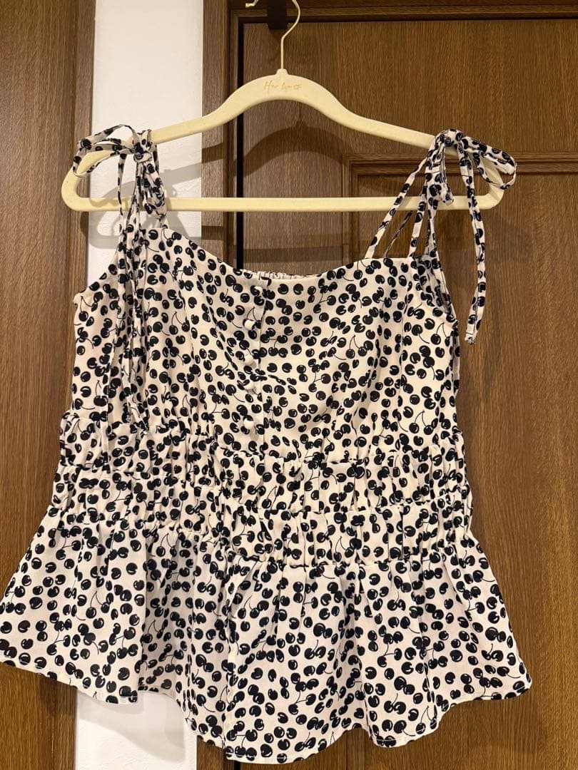 herlipto Cherry Pattern Strap Top Mサイズ