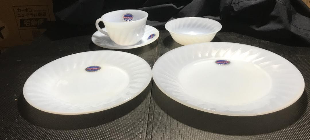 （新品セット）FK スワールアズライト カップ＆ソーサ デイナー皿サラダ皿ボウル