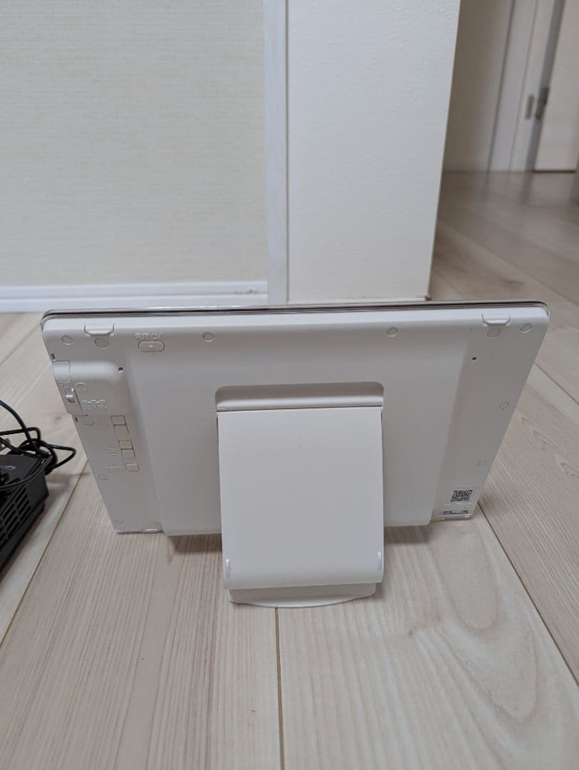 パナソニック 10V型 ポータブル 液晶テレビ　ビエラ 防水タイプ