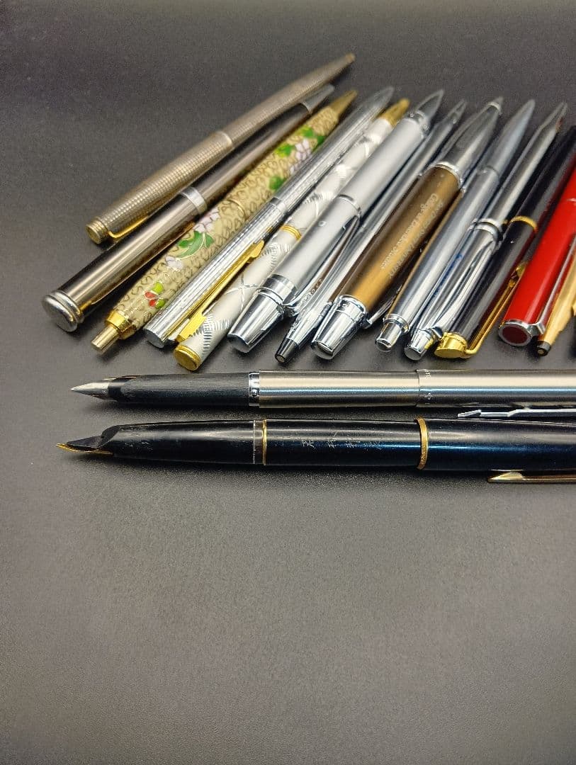 k*n様 ボールペンセット 15本以上 多様デザイン　モンブラン　PARKER