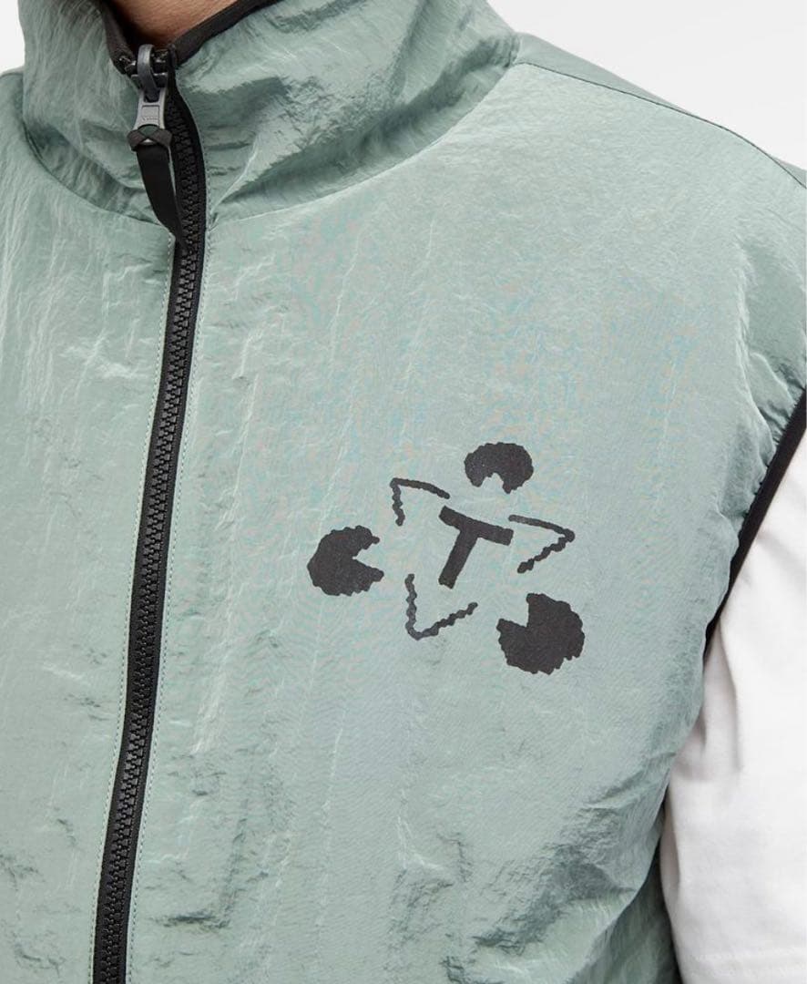 THE TRILOGY TAPES リバーシブル ボアフリースベスト 黒 緑