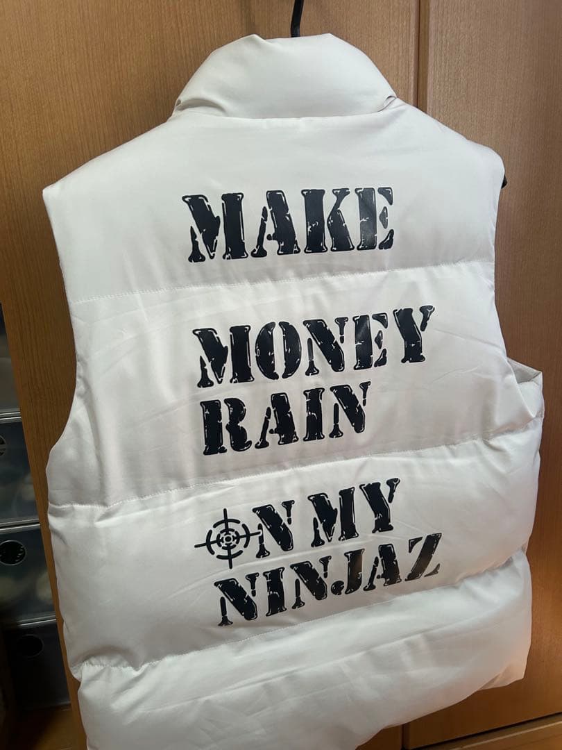 FLEX WIT ME 白 ダウンベスト 着画あり