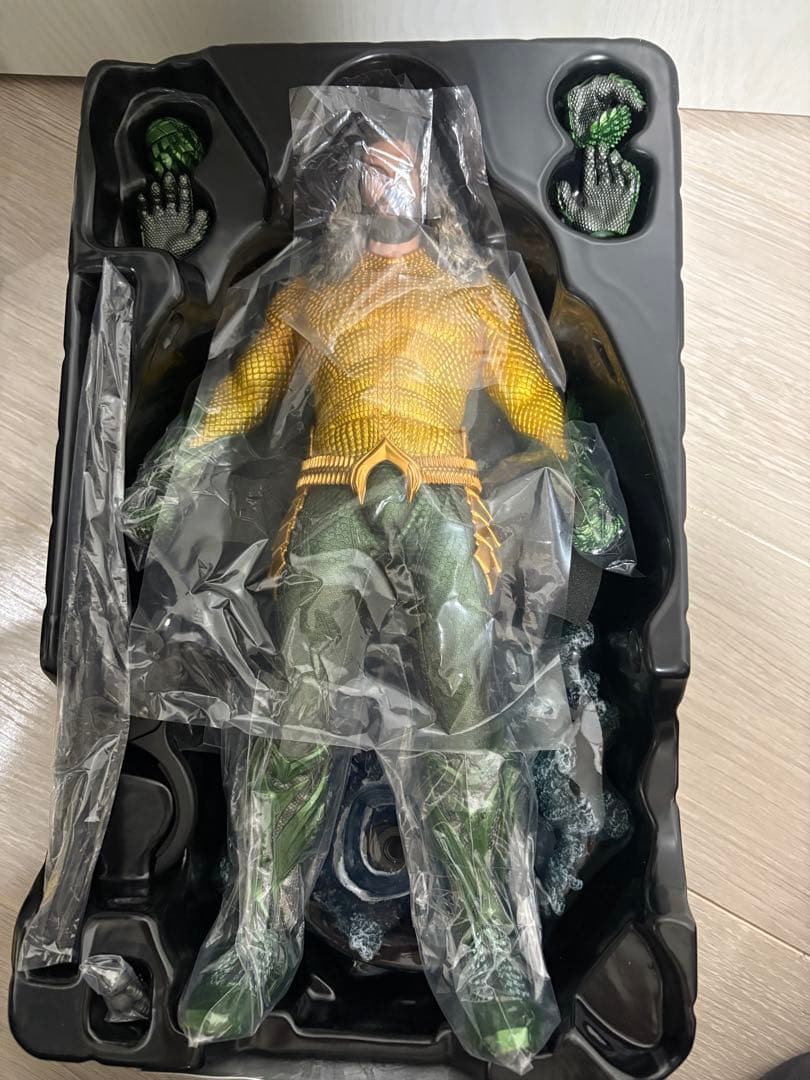 アクアマン　フィギュア