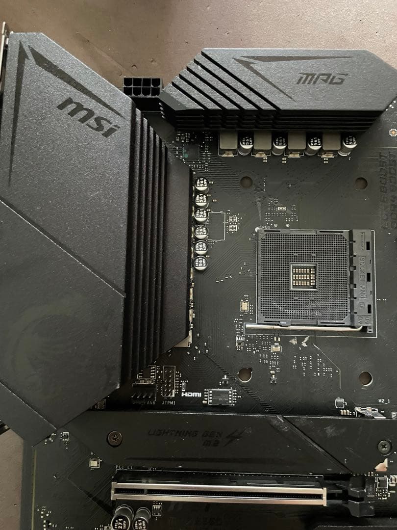 MSI MAG B550 GAMING PLUS マザーボード