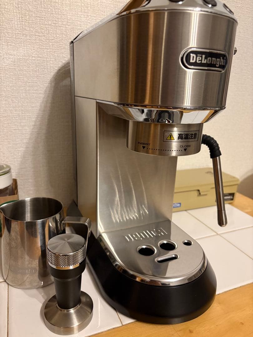 DeLonghi デディカアルテ　シルバー