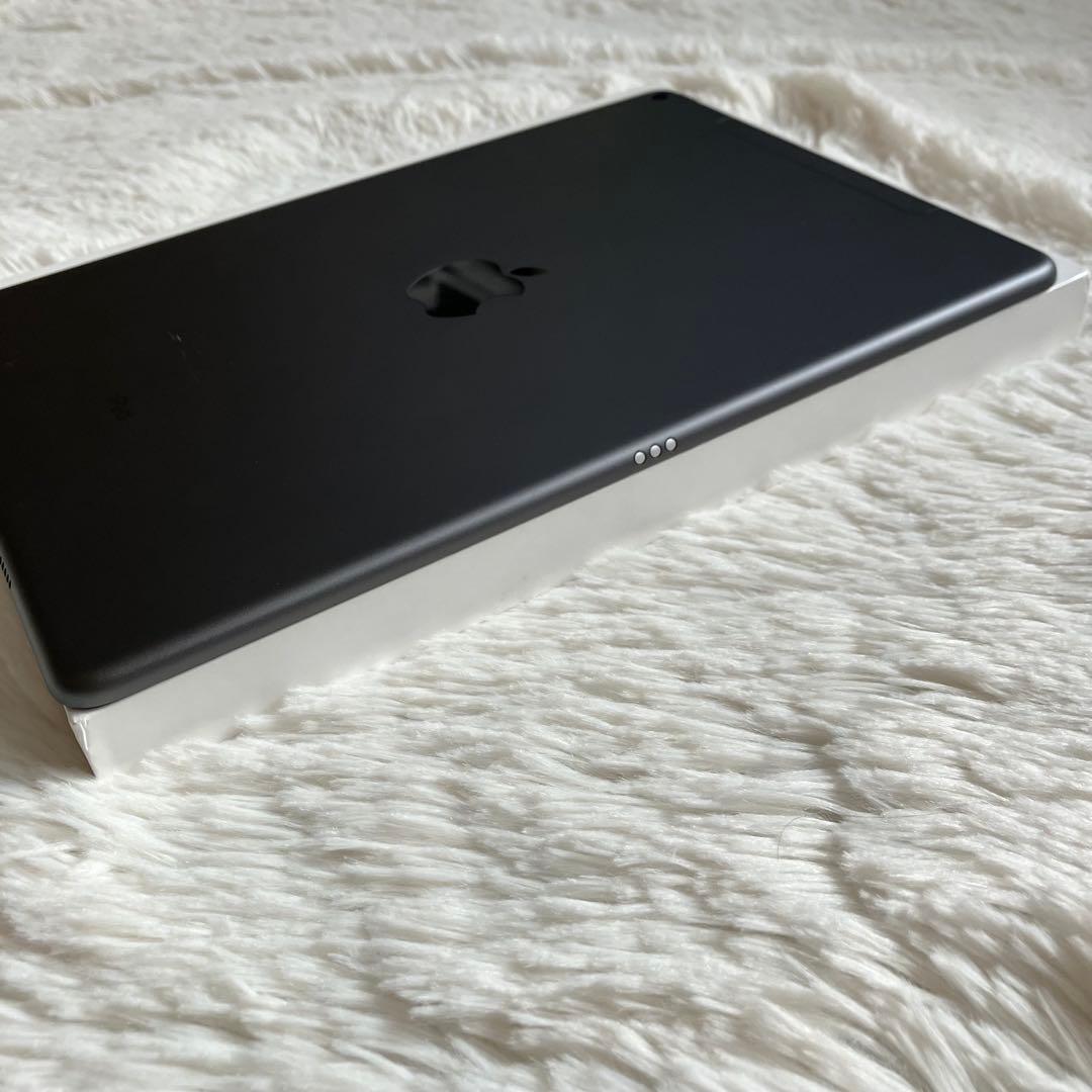 【完動品】iPad Air3 64GB SIMフリー 【すぐ発送】【付属品】