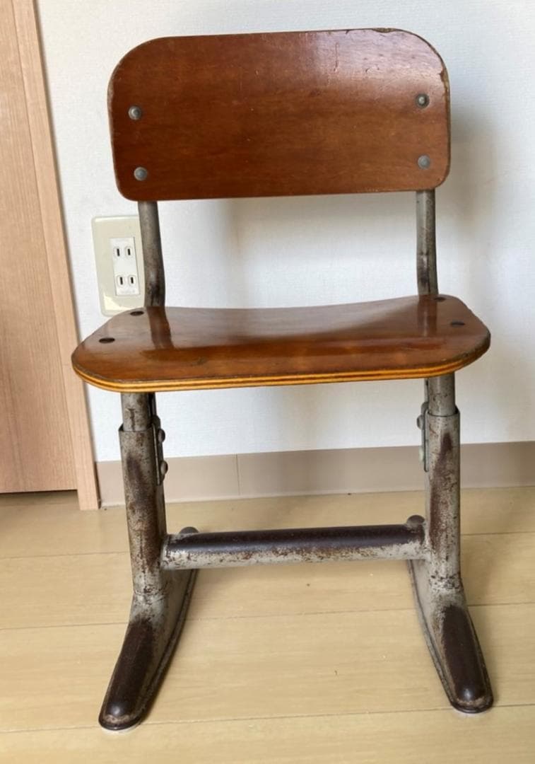 学校の椅子(高さ調整可能)X5