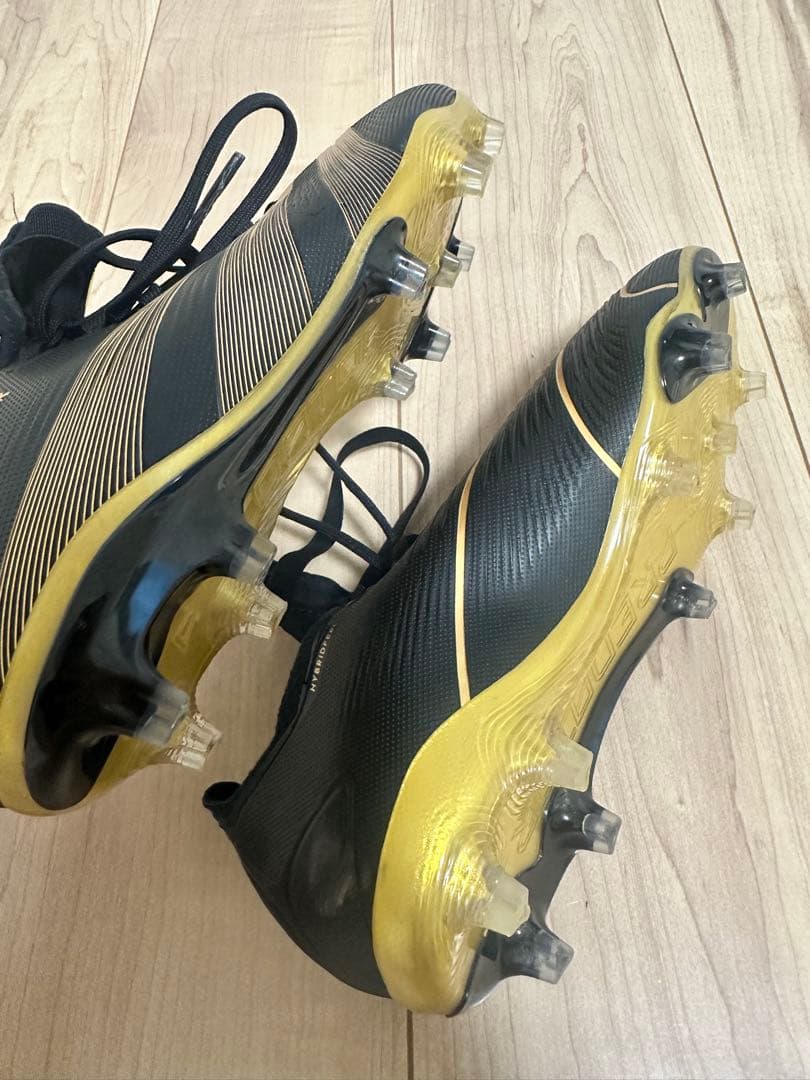 adidas Predator サッカーシューズ ブラック/ゴールド US5.5